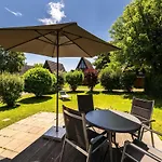 Ferienwohnpark Nurdachhaus Typ 7 Nd 40 Сasa de vacaciones Immenstaad am Bodensee